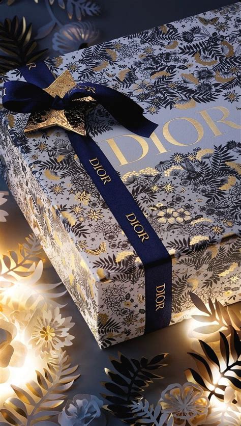 Dior christmas season packaging